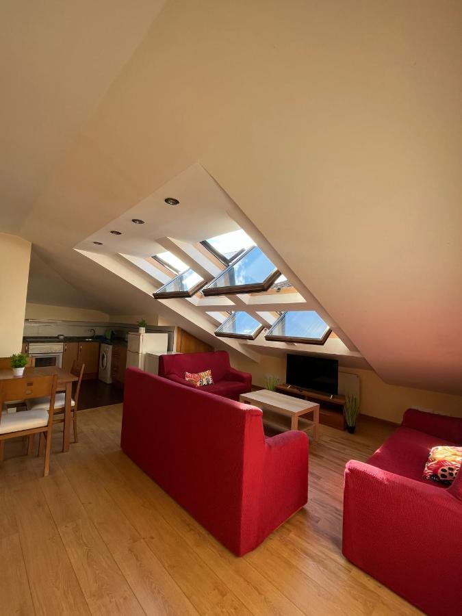Apartamentosarturo Llanes Laplaza Atico Centrico 外观 照片